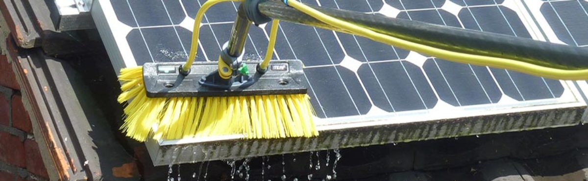 https://www.pulizia-pannellifotovoltaici.it/wp-content/uploads/2021/02/Sistemi-di-spazzole_idriche-1.jpg.pagespeed.ce_.YK46EoPoXT-1-1200x370.jpg